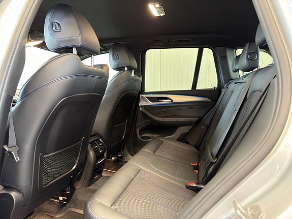 BMW X3 8 of 18