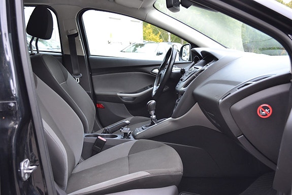 Ford Focus 7 of 11