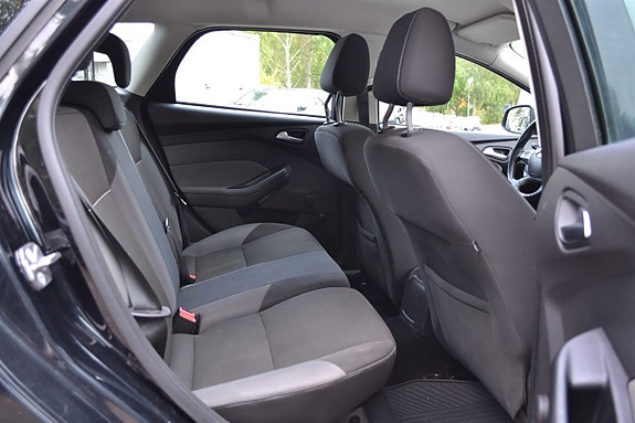 Ford Focus 8 of 11