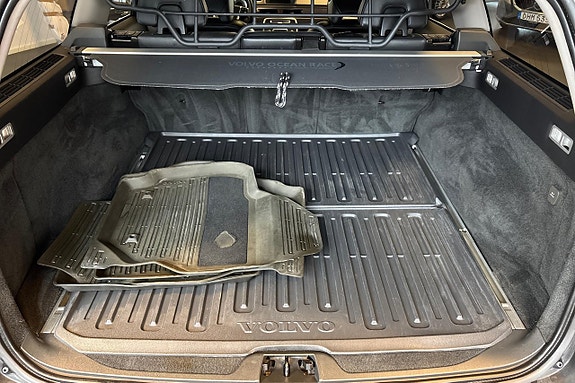Volvo XC70 23 of 28