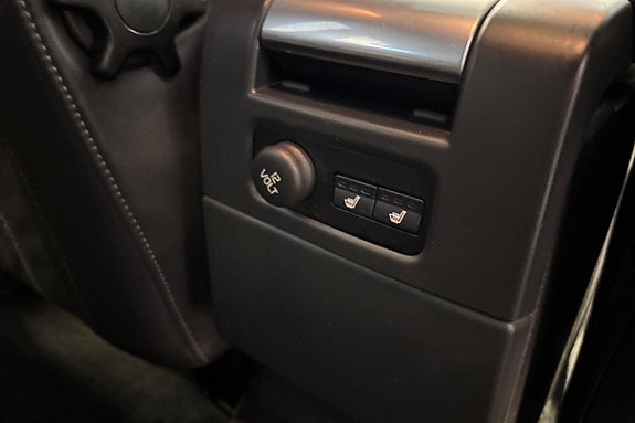 Volvo XC70 18 of 28