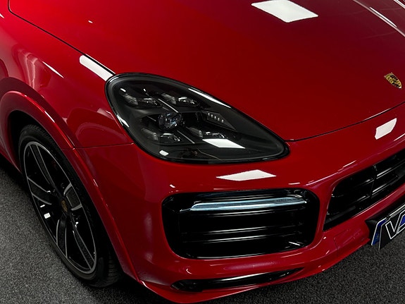 Porsche Cayenne 11 of 29