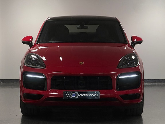 Porsche Cayenne 13 of 29