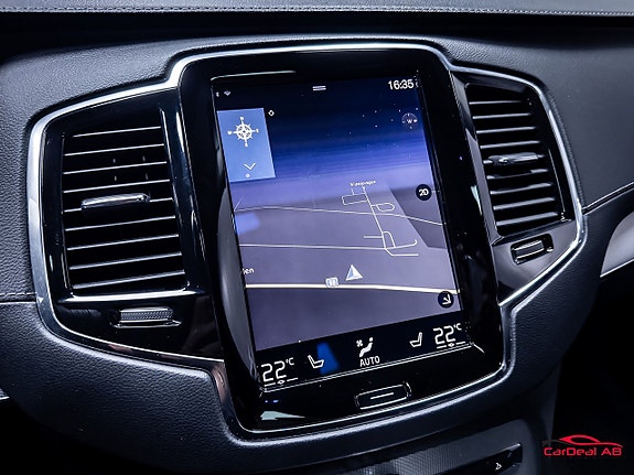 Volvo XC90 29 of 30