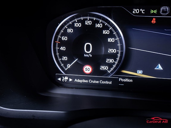 Volvo XC90 25 of 30