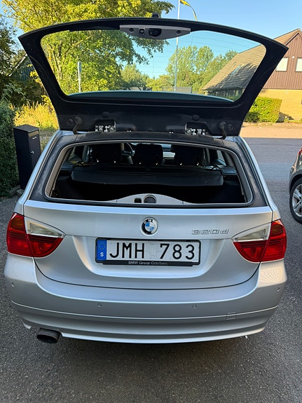 BMW 320d 8 of 9