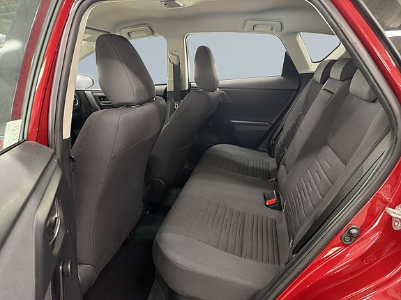 Toyota Auris 13 of 19