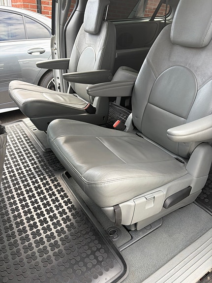 Chrysler Grand Voyager 5 of 9