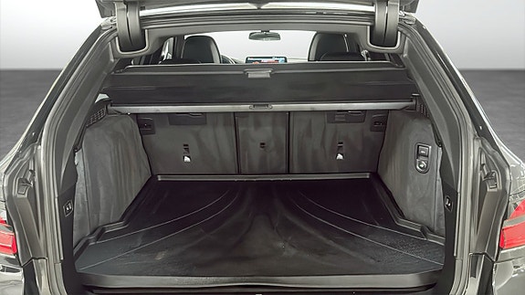 BMW 540i 10 of 13