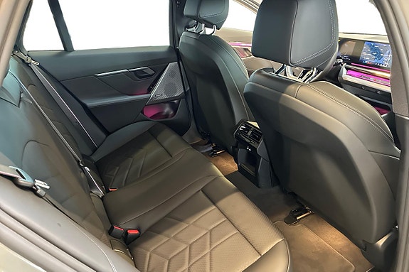 BMW 530e 7 of 19