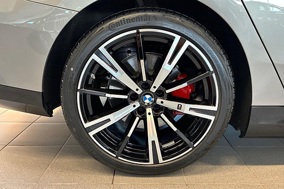 BMW 530e 14 of 19
