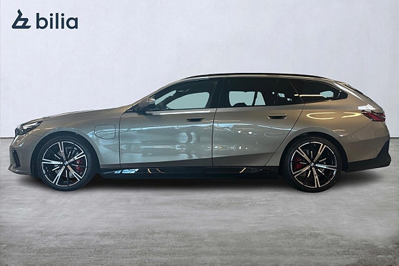 BMW 530e 3 of 19