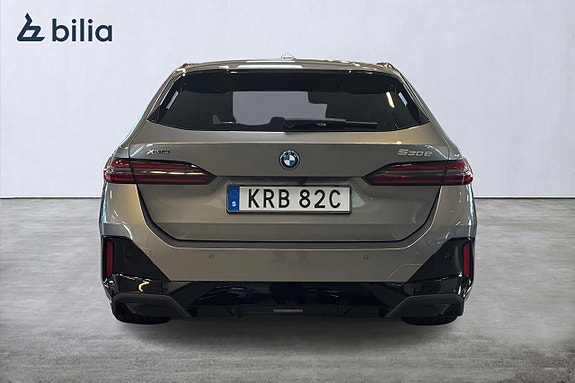 BMW 530e 4 of 19