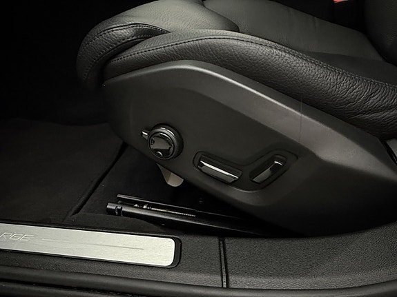 Volvo V60 12 of 30