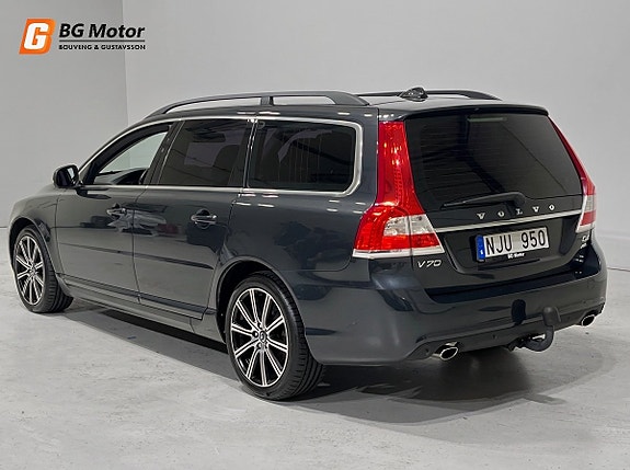 Volvo V70 3 of 19