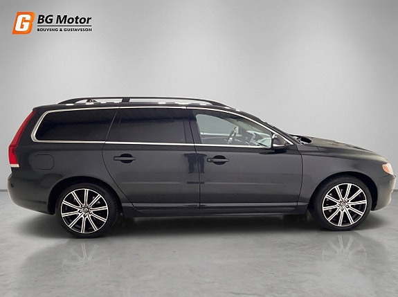 Volvo V70 5 of 19
