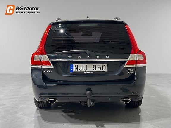 Volvo V70 8 of 19