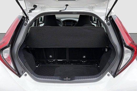 Toyota Aygo X 16 of 16