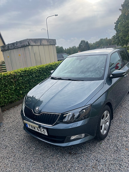 Skoda Fabia 2 of 3