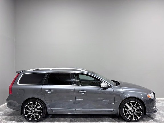 Volvo V70 9 of 30