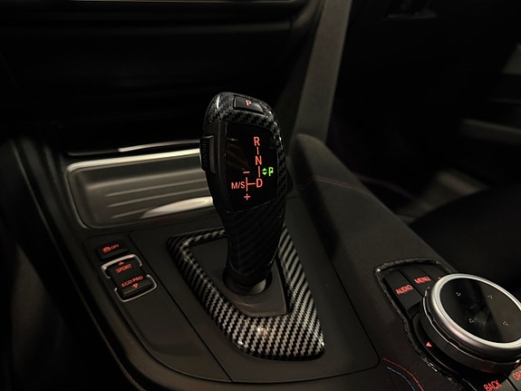 BMW 320d 18 of 30