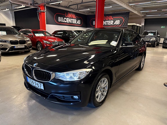 BMW 320d 3 of 30