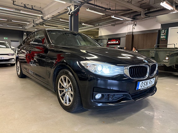 BMW 320d 4 of 12