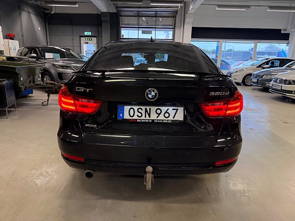 BMW 320d 6 of 12