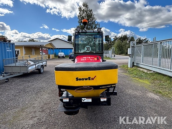 Kompaktlastare Weidemann 1380 med sandspridar 4 of 6