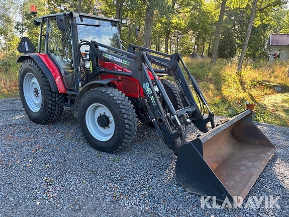 Traktor Massey Ferguson 4335 med lastare och 5 of 6