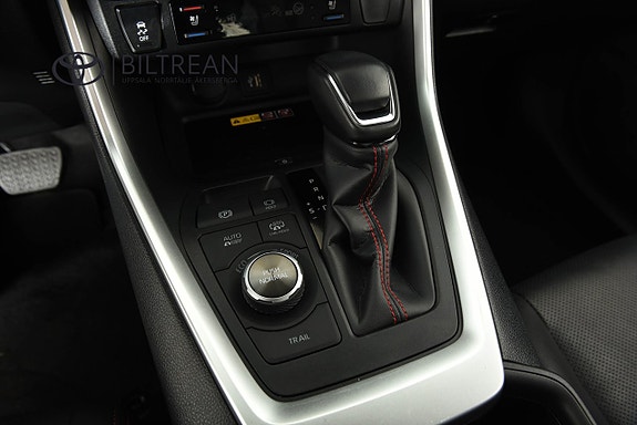 Toyota RAV4 Plug-in Hybrid 13 of 20