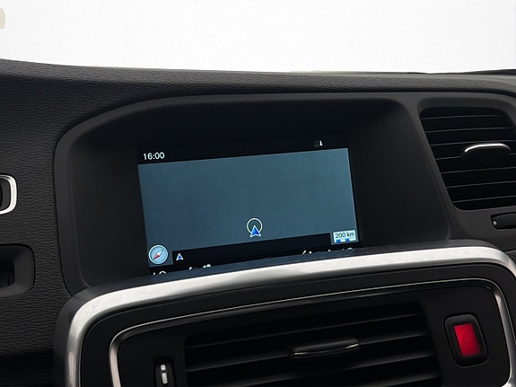 Volvo V60 19 of 30