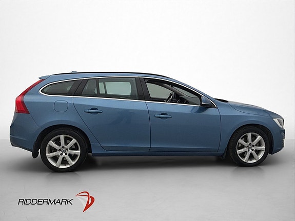 Volvo V60 4 of 30