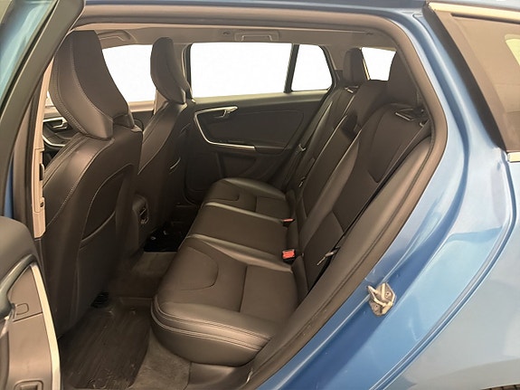 Volvo V60 25 of 30