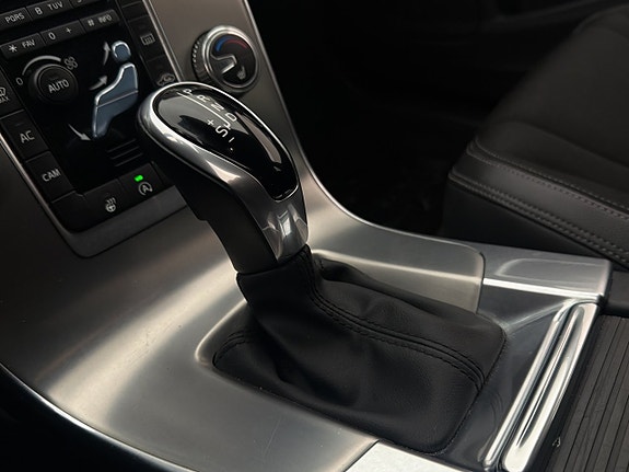 Volvo V60 22 of 30