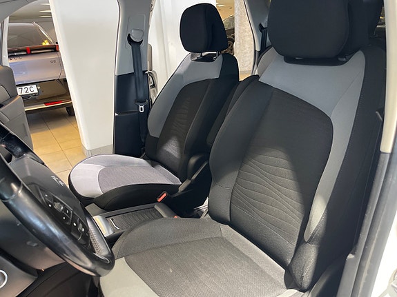 Citroen C4 Picasso 8 of 12