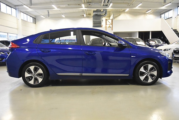 Hyundai IONIQ 3 of 16