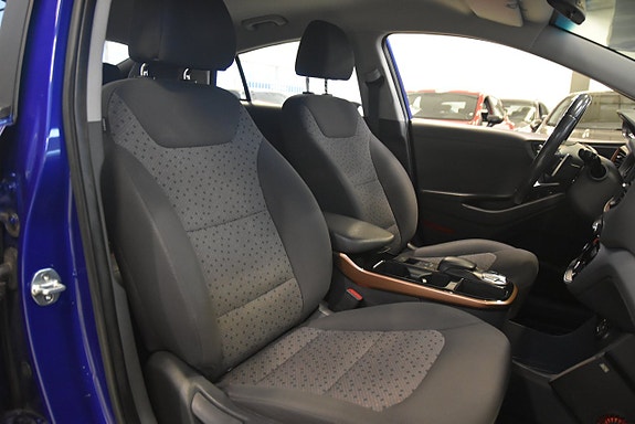 Hyundai IONIQ 10 of 16