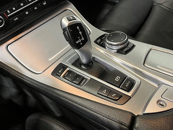 BMW 520d 15 of 19