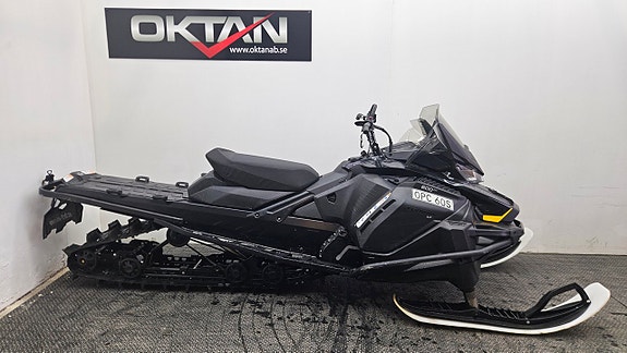 Ski-Doo Tundra LT 600 EFI 2 of 6
