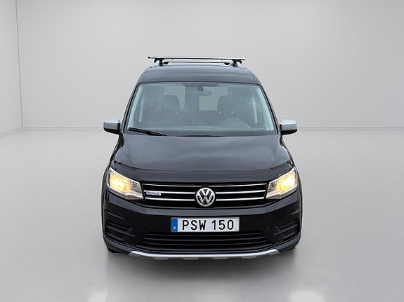 Volkswagen Caddy Alltrack 2 of 14