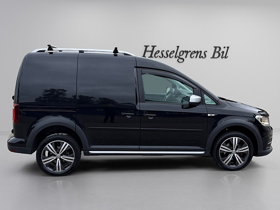 Volkswagen Caddy Alltrack 5 of 14