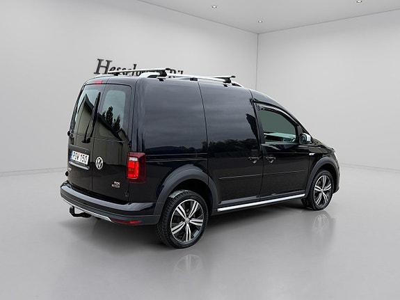 Volkswagen Caddy Alltrack 7 of 14