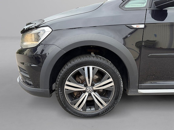 Volkswagen Caddy Alltrack 3 of 14