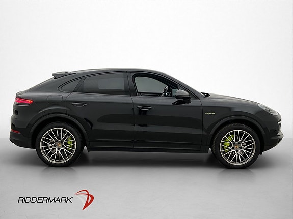 Porsche Cayenne 9 of 30