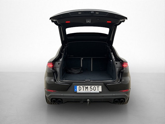 Porsche Cayenne 10 of 30