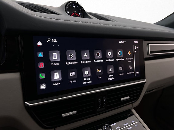 Porsche Cayenne 27 of 30