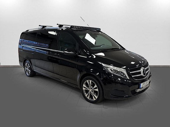 Mercedes-Benz V250 d 2 of 16