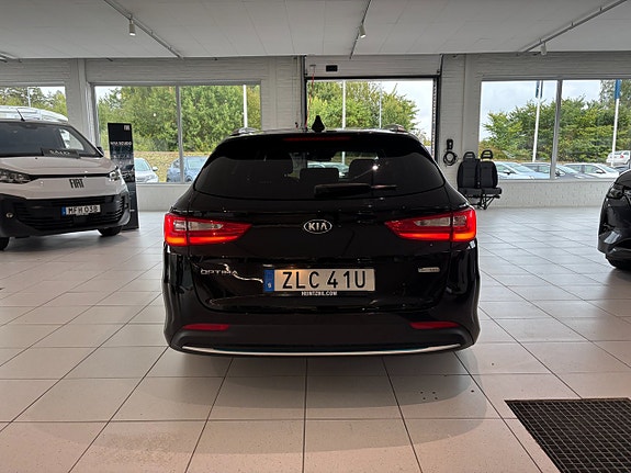 Kia Optima 4 of 30