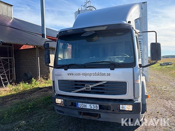 Lastbil Volvo FL615 H med bakgavellyft 3 of 6